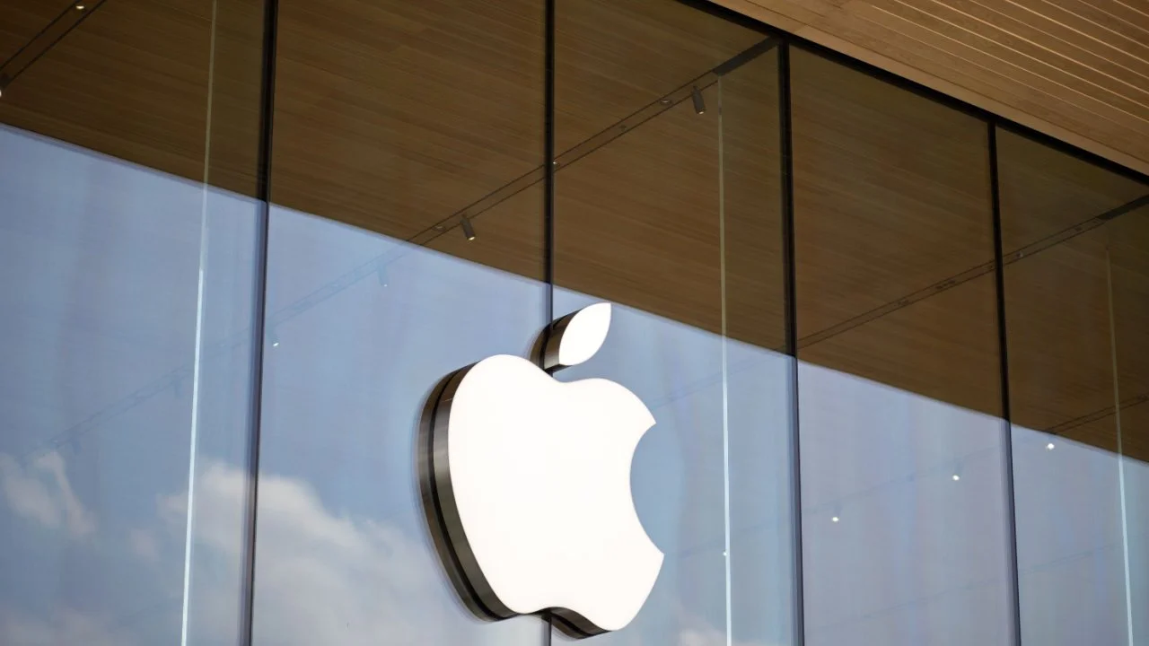 Apple to Allow Third-Party Software Downloads Outside App Store, With Caveats