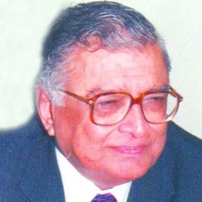 Renowned Columnist Nazir Naji Passes Away at 81