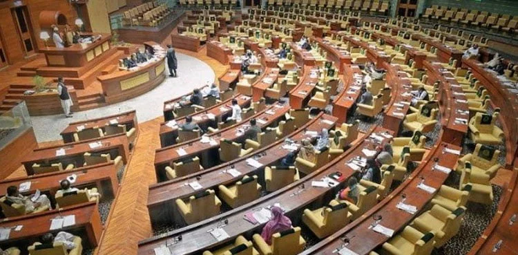 Newly Elected Members Sworn in at Inaugural Session of Sindh Assembly