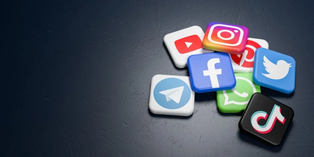 Senator Moves Resolution to Ban Social Media Platforms in Pakistan