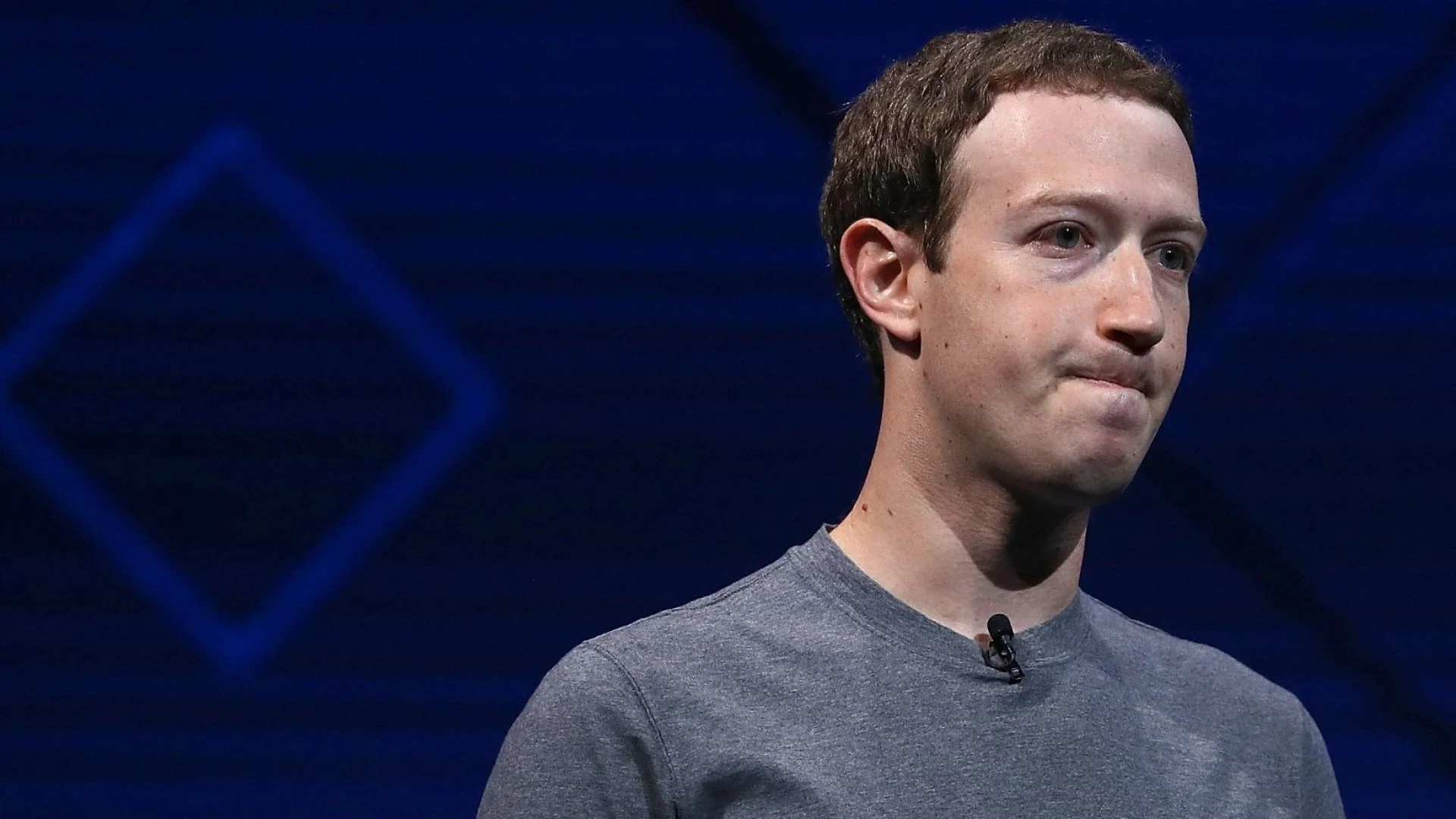 Meta Outage Costs Zuckerberg Nearly $3 Billion in Net Worth Plunge