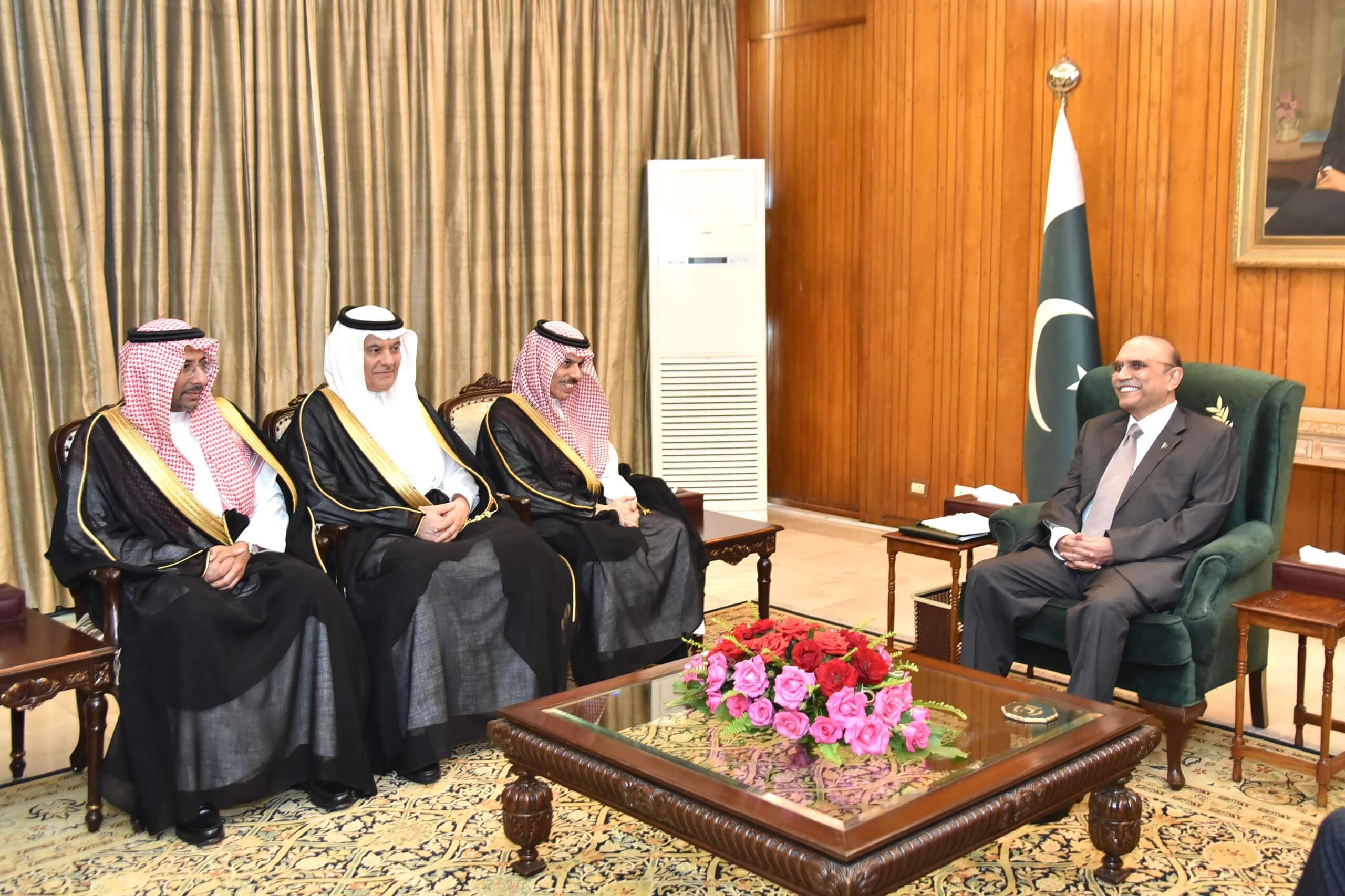 Pakistan & KSA for building strong partnership, promoting economic cooperation