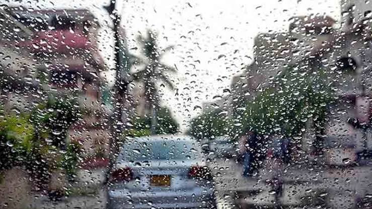 Hot, Dry Weather Prevails Across Pakistan; Drizzle Expected in Karachi
