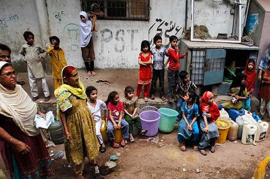 The water crisis intensified in Block B Model Colony Kazimabad