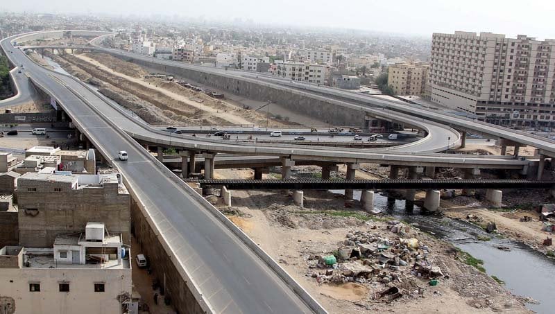 PM Shehbaz Sharif Orders 24/7 Operation of Lyari Expressway for Cargo Traffic