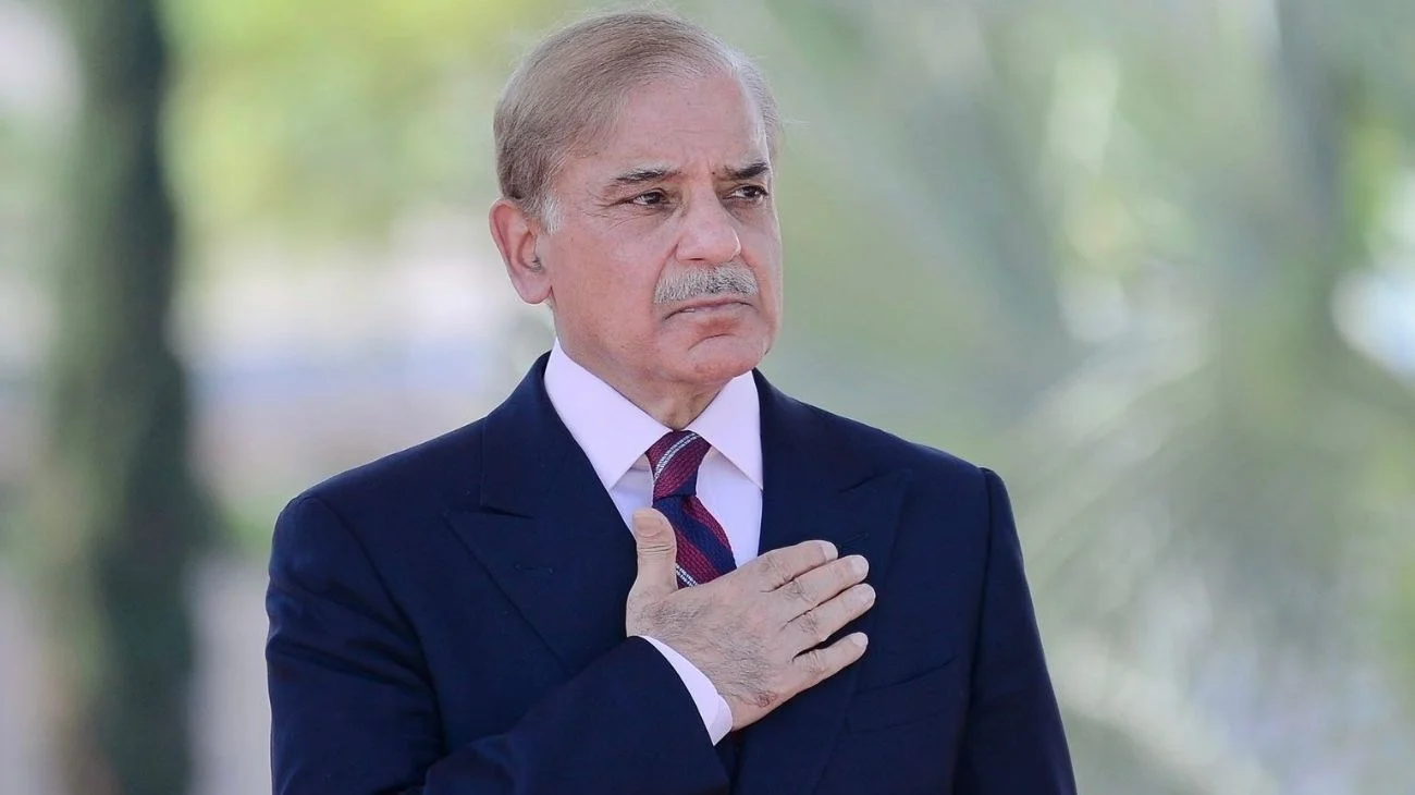 PM Shehbaz Sharif Visits Karachi to Review Port Operations and Meet Business Leaders