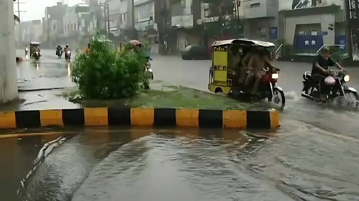 Lahore’s 30-Year Rainfall Record Broken with 315mm Downpour