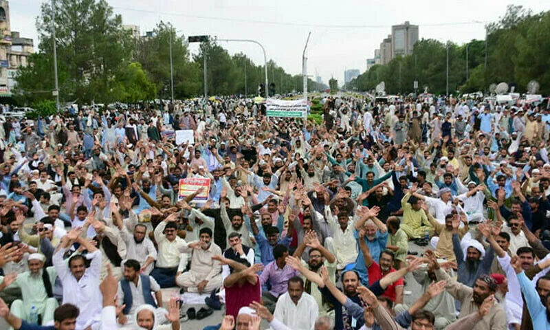 Utility Store Workers Protest Enters Second Week