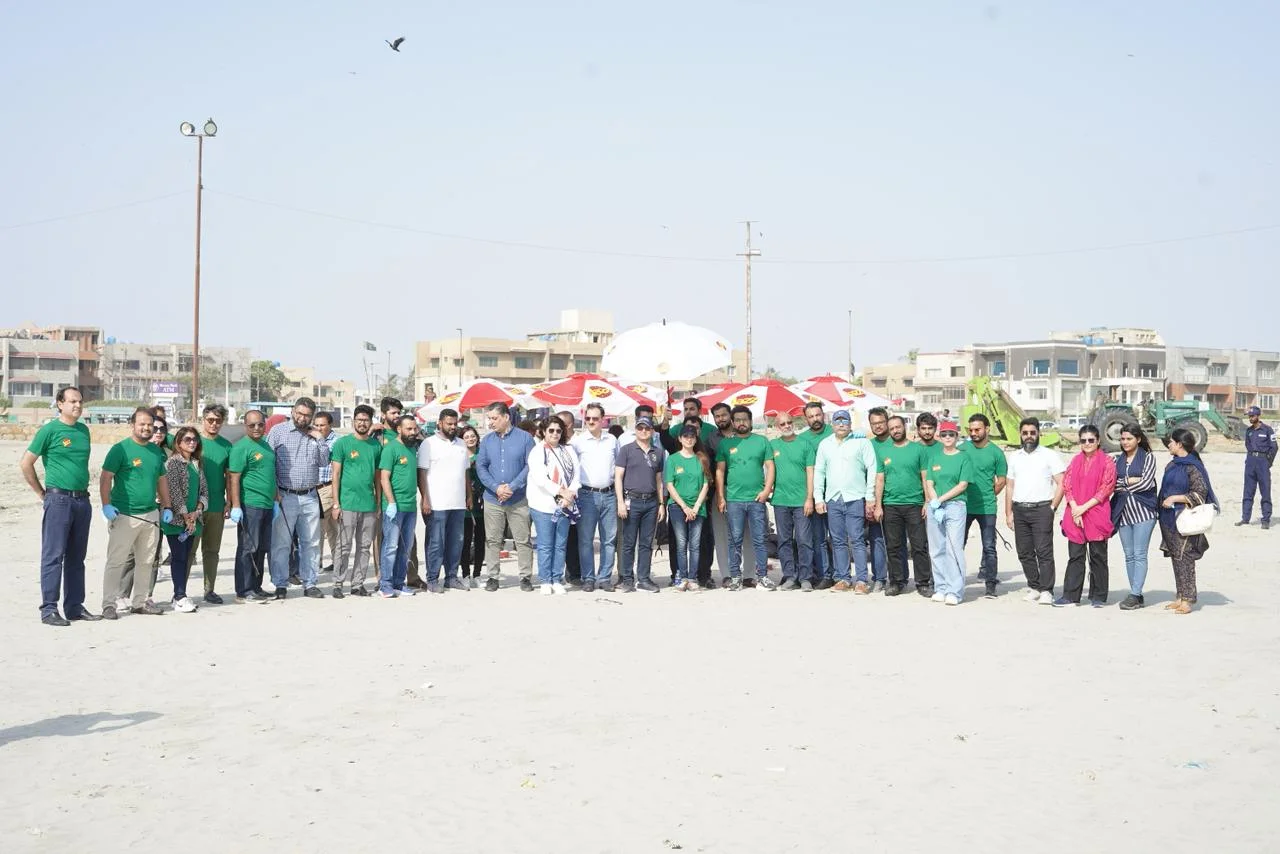 Jazz Hosts Beach Cleanup to Celebrate World Cleanup Day