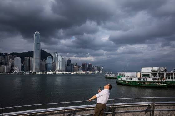 China’s Hainan Island Faces Worst Typhoon in a Decade, Over 400,000 Evacuated