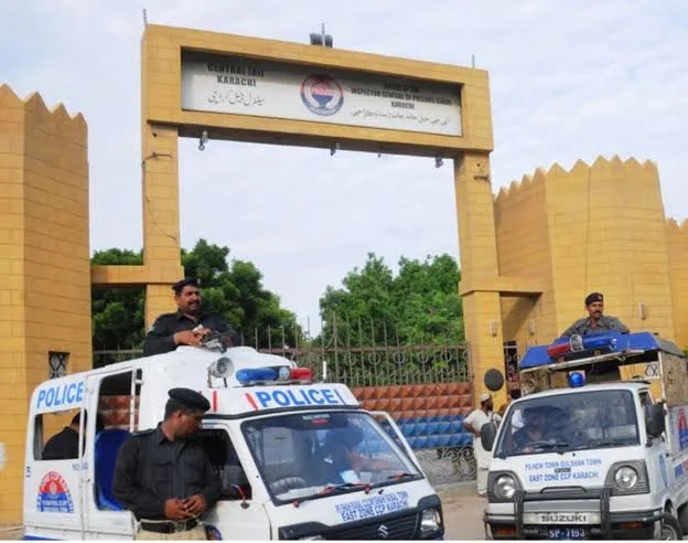 Sindh CM Launches Solar Projects at Karachi Central Jail, Dow University