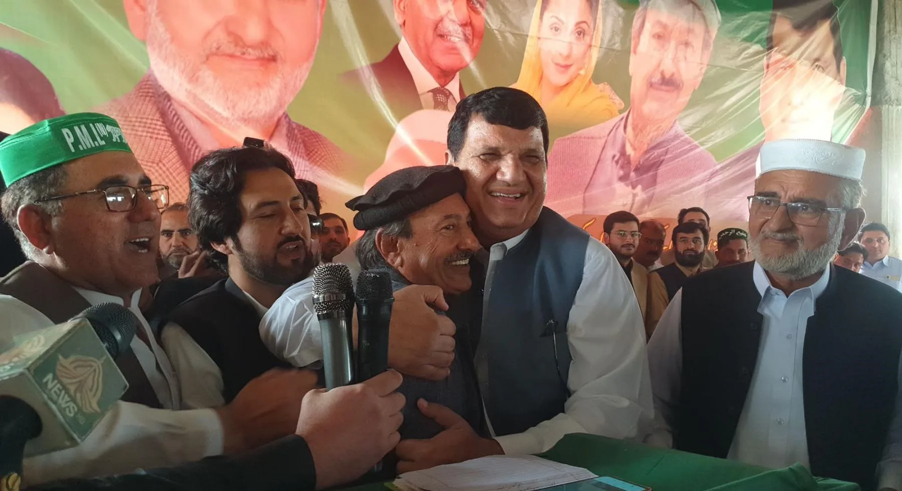 Former ANP Leader Zahid Khan Joins PML-N