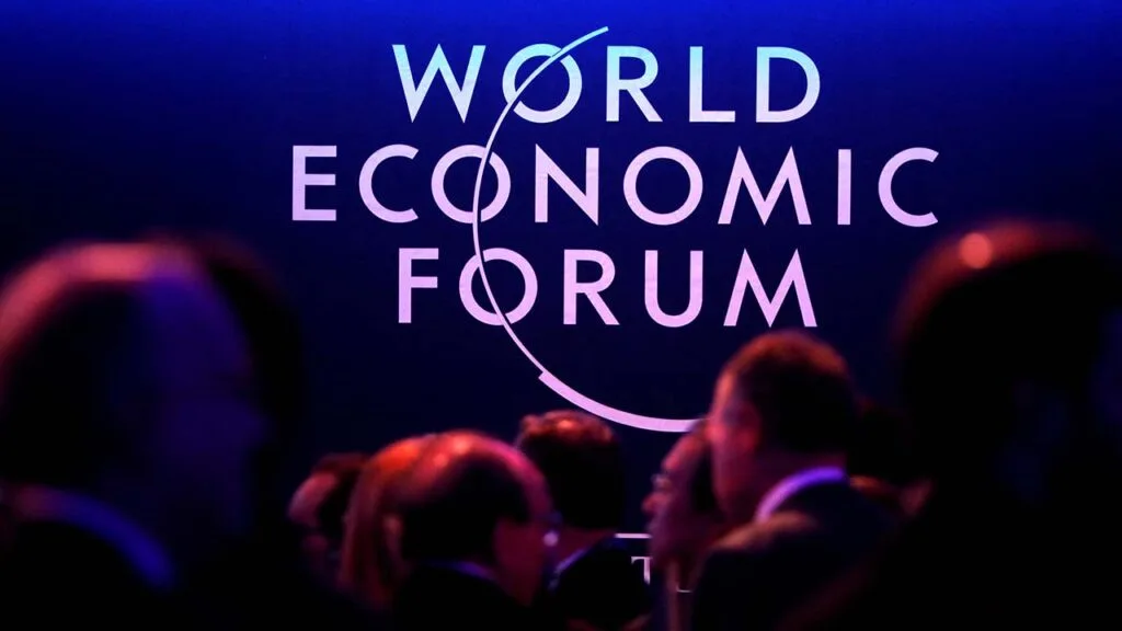 Pakistan Eyes Strategic Partnerships, Green Growth at WEF 2025