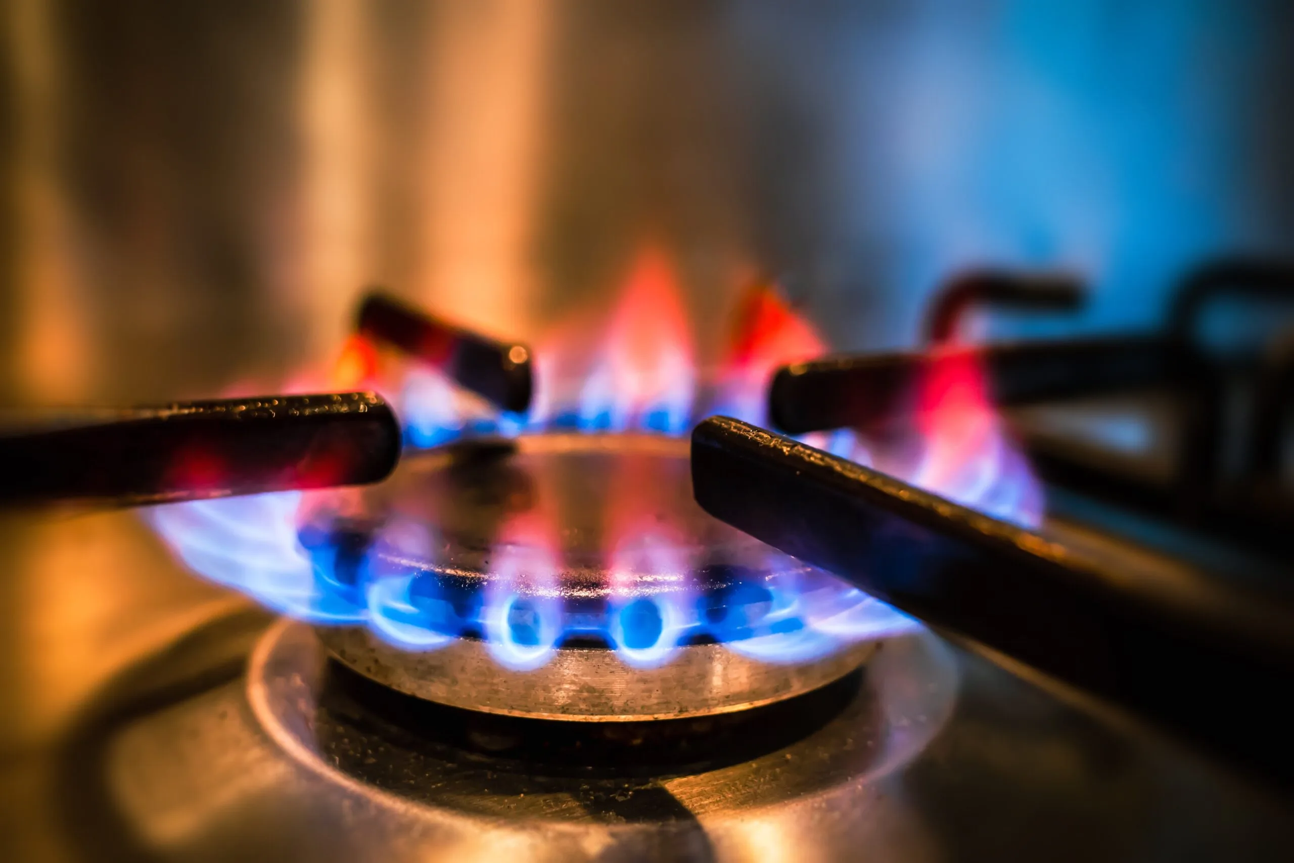 Gas Tariffs to Remain Unchanged for SNGPL and SSGC Customers Throughout the Year