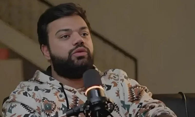 Ducky Bhai Celebrates 10 Million Subscribers with Emotional Live Stream