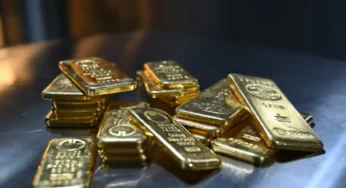 Gold Soars to New High as Investors Seek Safety Amid Global Uncertainty