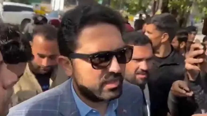 KP CM Afridi Urges SC Meeting Between Imran Khan and Doctors for Health Concerns