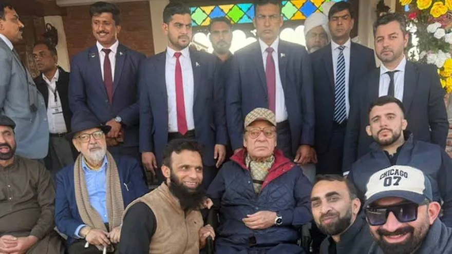 Nawaz Sharif joins Basant in Lahore’s Old City