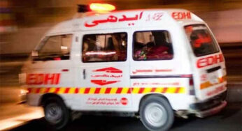 One killed, one injured as coach crashes into motorcycle in Sehwan Sharif