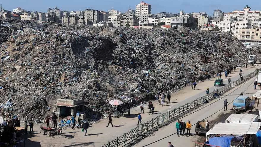 UN agency starts cleanup of Gaza City waste site amid health concerns