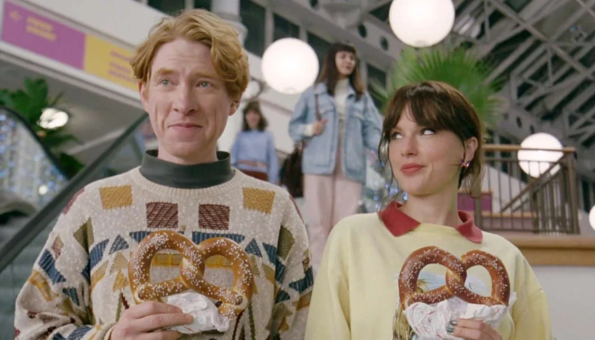 Taylor Swift Reveals BTS Moments From ‘Opalite’ Video