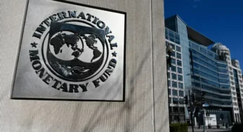 IMF urges Pakistan to avoid hitting middle, lower income households with electricity tariff changes