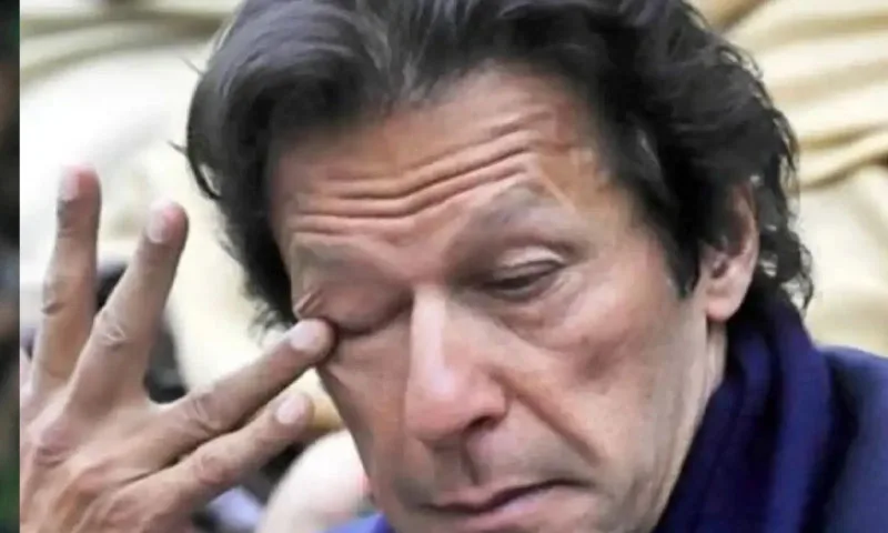 Government Forms Medical Panel to Examine Imran Khan’s Eye Condition