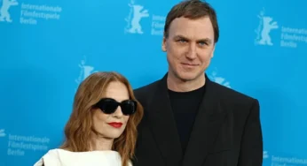 Lars Eidinger Rediscovers He Wants Vampire Role in ‘The Blood Countess’