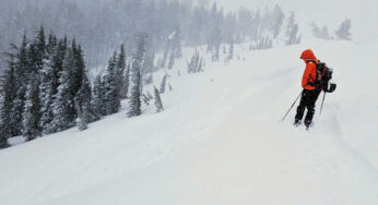 Six Skiers Rescued, Nine Still Missing After California Avalanche