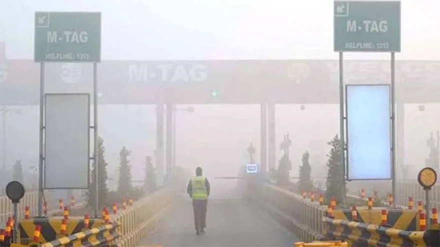 Fog Closes Sections of Punjab Motorway