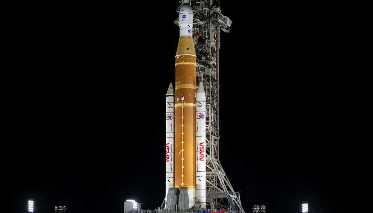 NASA Prepares Artemis II for Launch with Full Rocket Fueling
