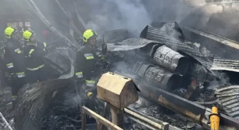 Two killed as army helicopter crashes into central Iran market