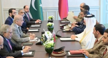 Sharif Discusses Iran, Afghanistan with Qatari DPM