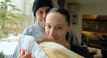 Elsie Hewitt Reveals Reasons for Hating Pregnancy During Pete Davidson’s Baby Mom Essay