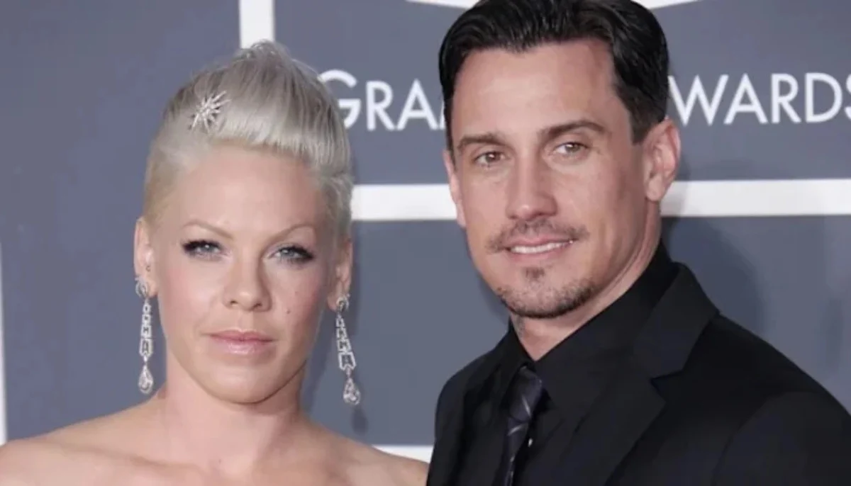 Pink Calls End to 20-Year Marriage with Carey Hart After Separation in 2006