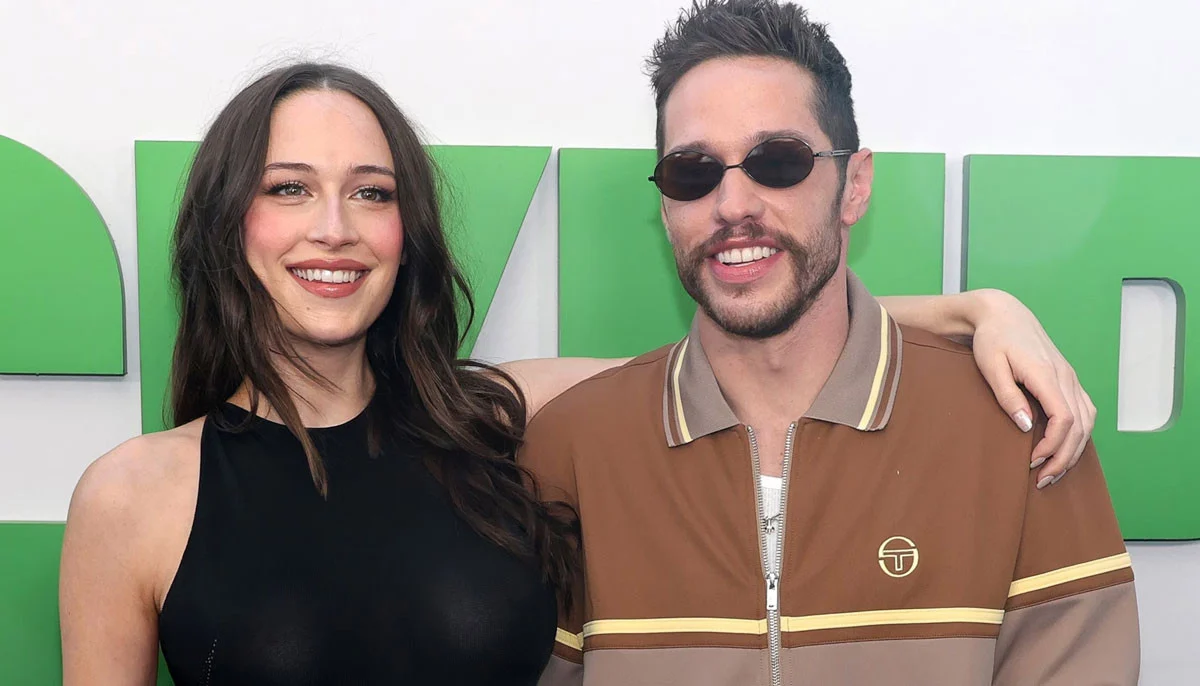 Elsie Hewitt Opens Up About Breastfeeding Decision