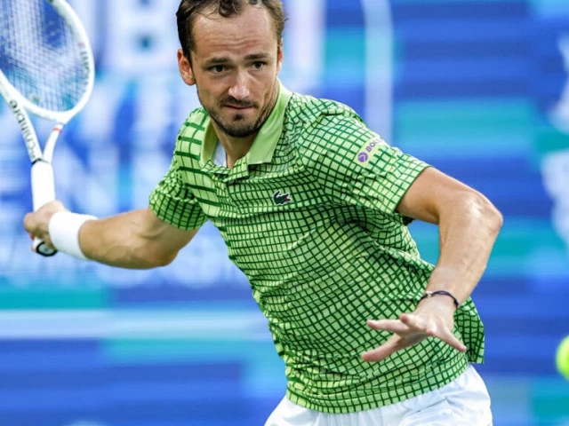 Daniil Medvedev Sees Title Success in Dubai Final