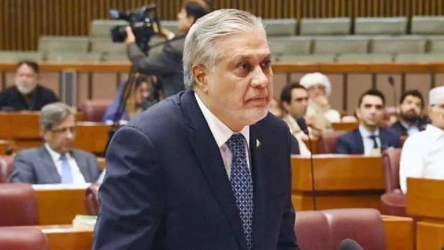 Ishaq Dar Reveals Thousands of Pakistanis Still Stuck in Middle East