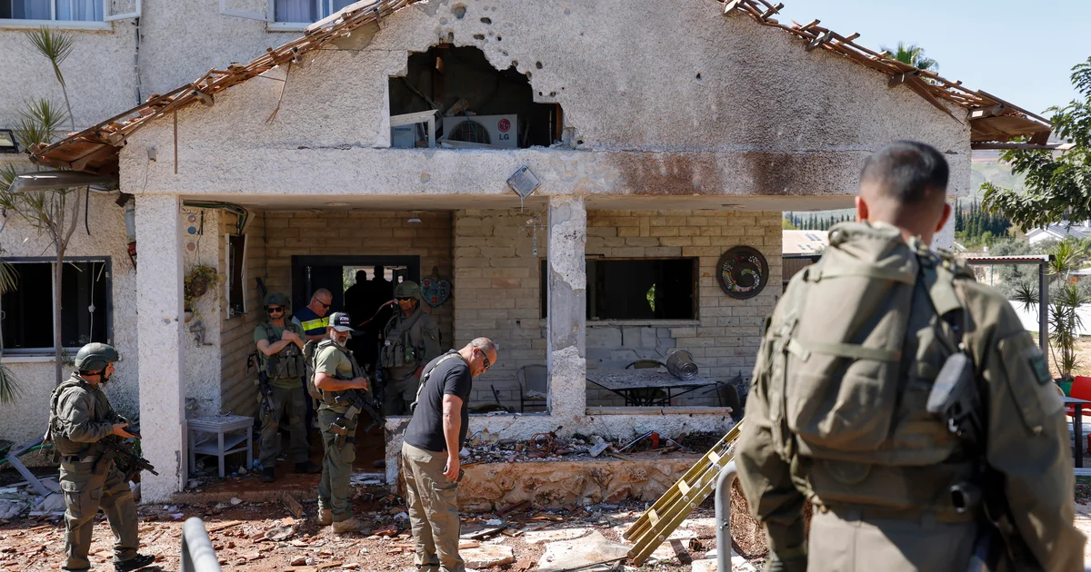 U.S. urges Americans to leave 14 Middle East countries amid widening Iran conflict