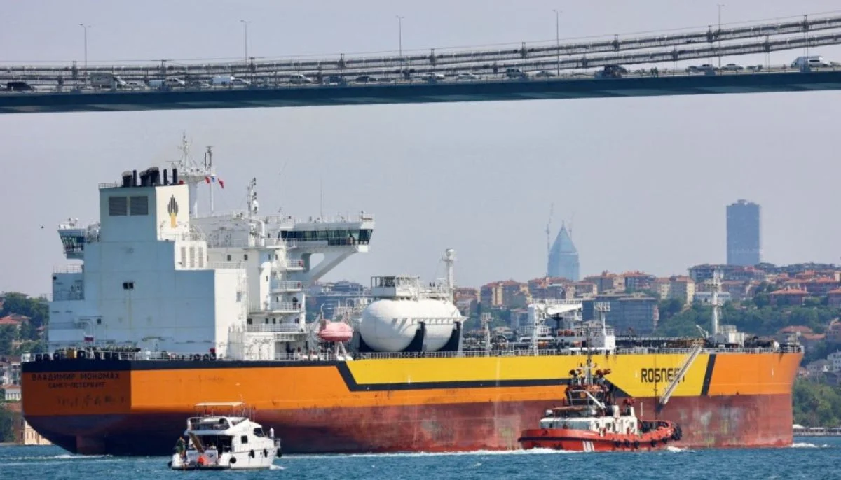 U.S.–Iran Conflict Halts Strait of Hormuz Shipping, Harming Oil Supply