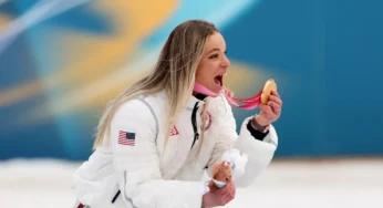 Oksana Masters secures 11th Paralympic gold with joyous celebration