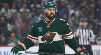 Wild vs Blackhawks: Foligno Receives Heartfelt Welcome from Fans