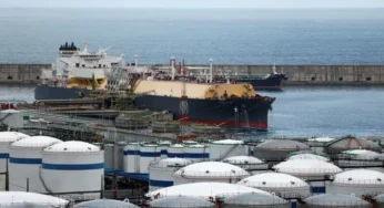 Oil Prices Head for Record Monthly Jump Amid Wider Iran Conflict