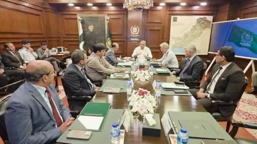 Naqvi Orders NADRA to Aid Deporting Illegal Foreigners, Remove Fraudulent IDs