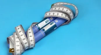 AI Discovers Hidden GLP-1 Drug Side Effects in Reddit Analysis