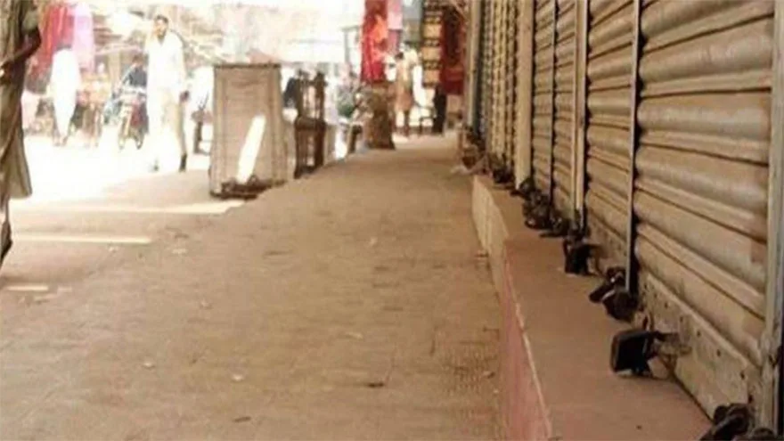 Mirpur Khas Implements Smart Lockdown Amid Energy Crisis, Police Enforce Government Orders