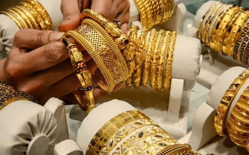 Gold Prices Surge Near Rs500,000 per Tola in Pakistan’s Local Market