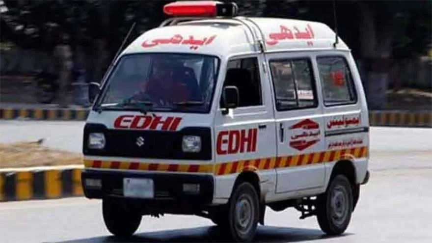 Car-Cyclist Accident Kills One in Karachi