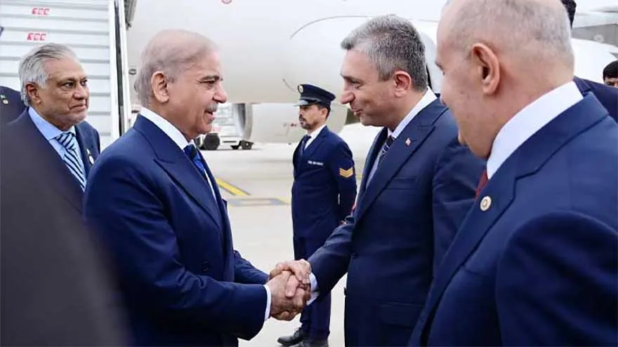 Shehbaz Sharif Arrives in Türkiye Post-Qatar Visit for Diplomacy Forum