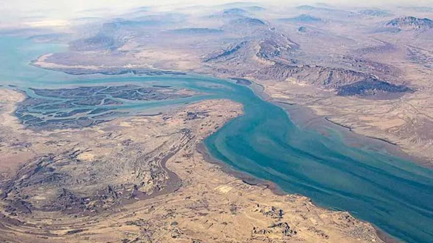 Pentagon Warns 6-Month Mine Clearance in Strait of Hormuz